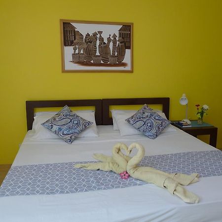 By The Bay, Jacana Bed & Breakfast Puerto Princesa Exteriör bild