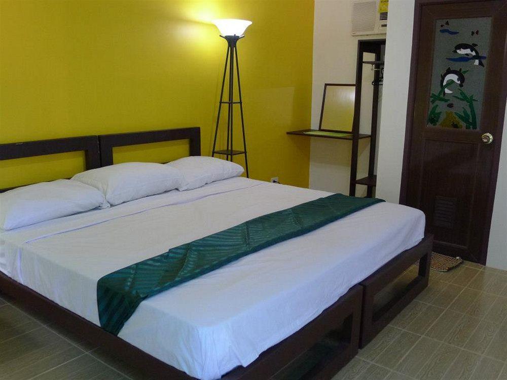 By The Bay, Jacana Bed & Breakfast Puerto Princesa Exteriör bild