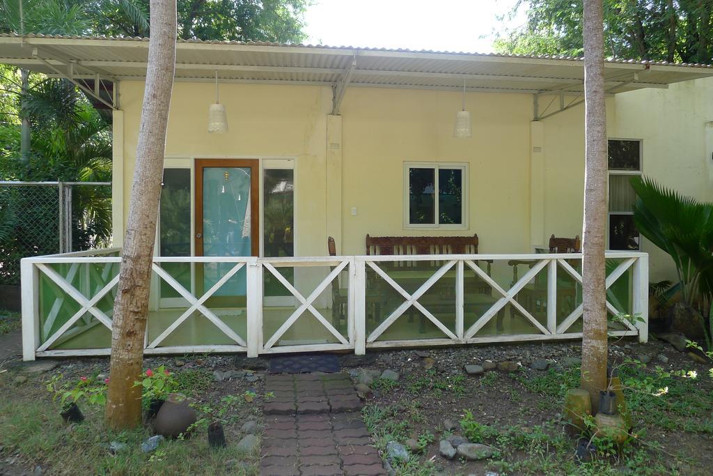 By The Bay, Jacana Bed & Breakfast Puerto Princesa Exteriör bild