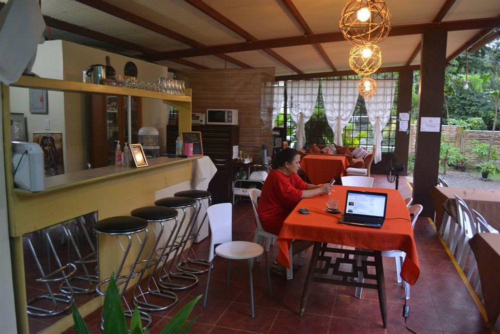 By The Bay, Jacana Bed & Breakfast Puerto Princesa Exteriör bild