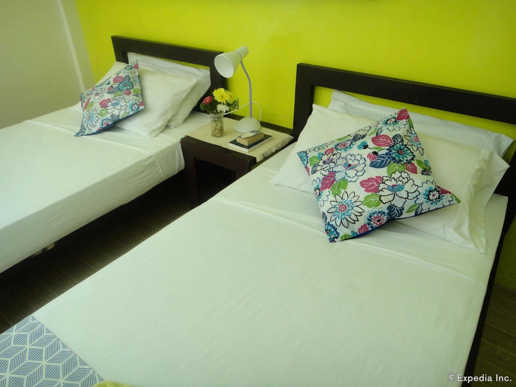 By The Bay, Jacana Bed & Breakfast Puerto Princesa Exteriör bild