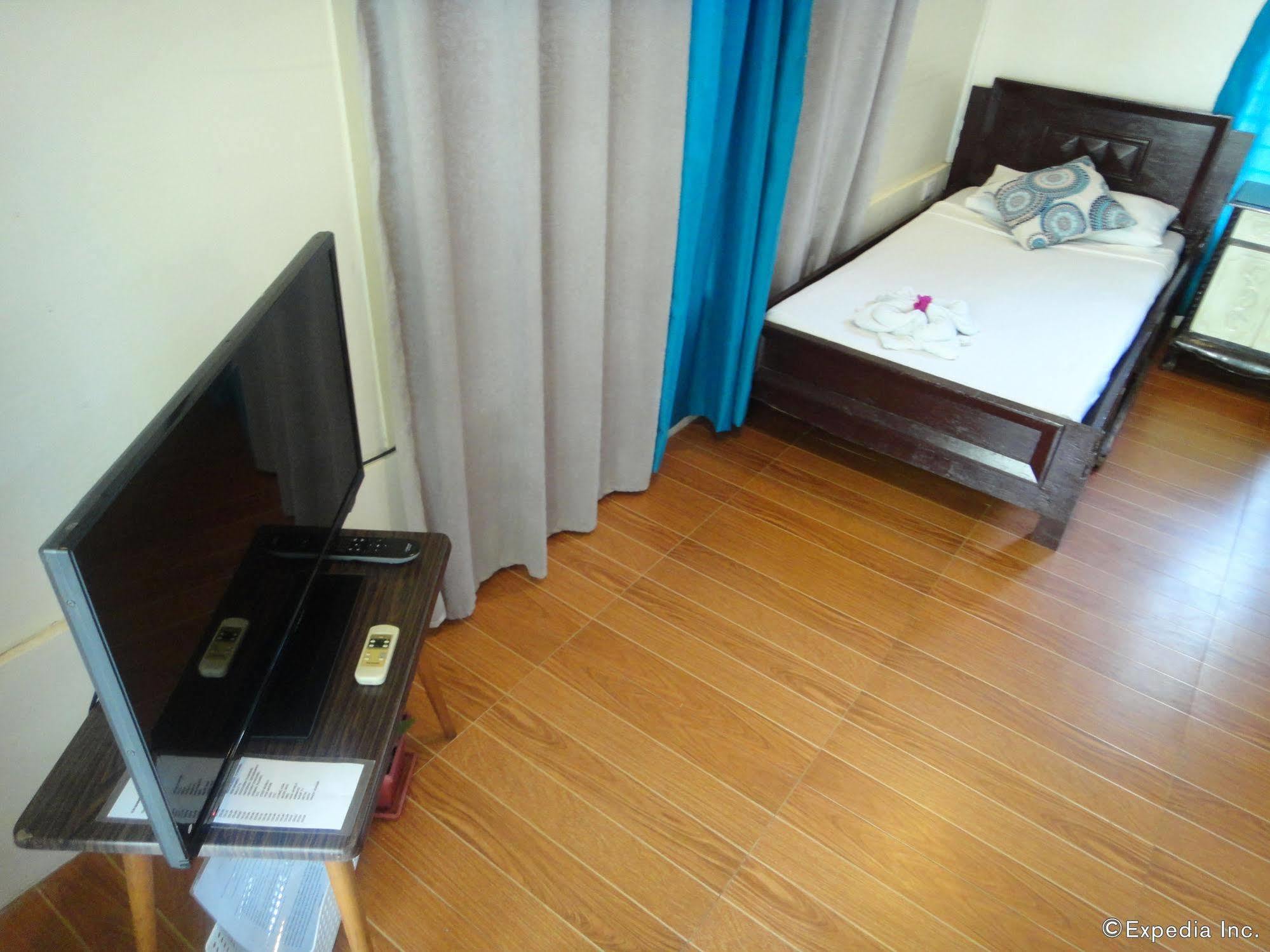 By The Bay, Jacana Bed & Breakfast Puerto Princesa Exteriör bild