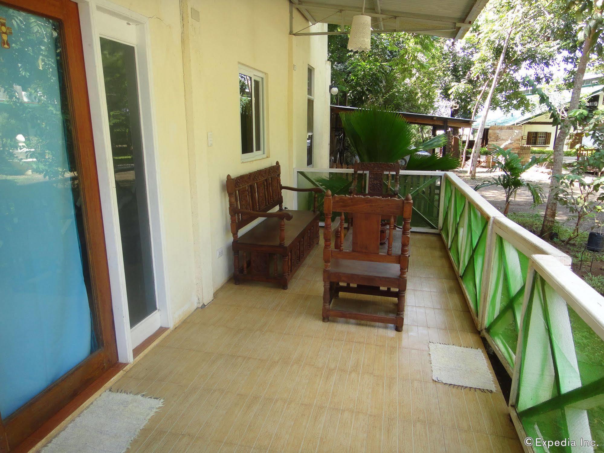 By The Bay, Jacana Bed & Breakfast Puerto Princesa Exteriör bild