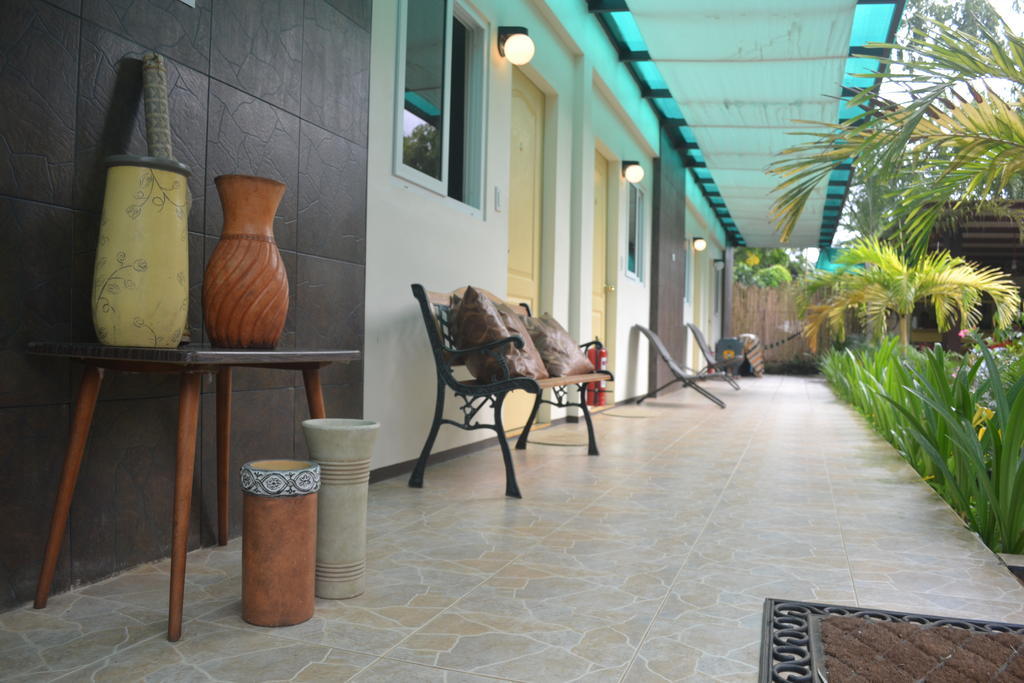 By The Bay, Jacana Bed & Breakfast Puerto Princesa Exteriör bild